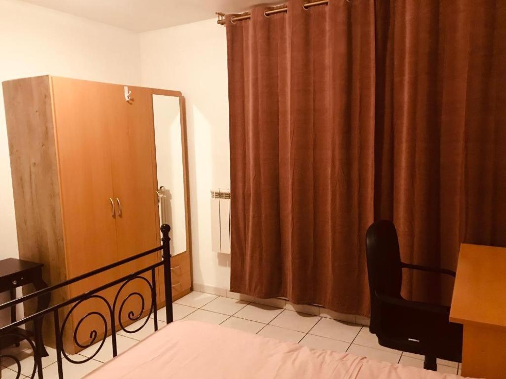 Maison De Longde - Chambre Villejuif Luaran gambar