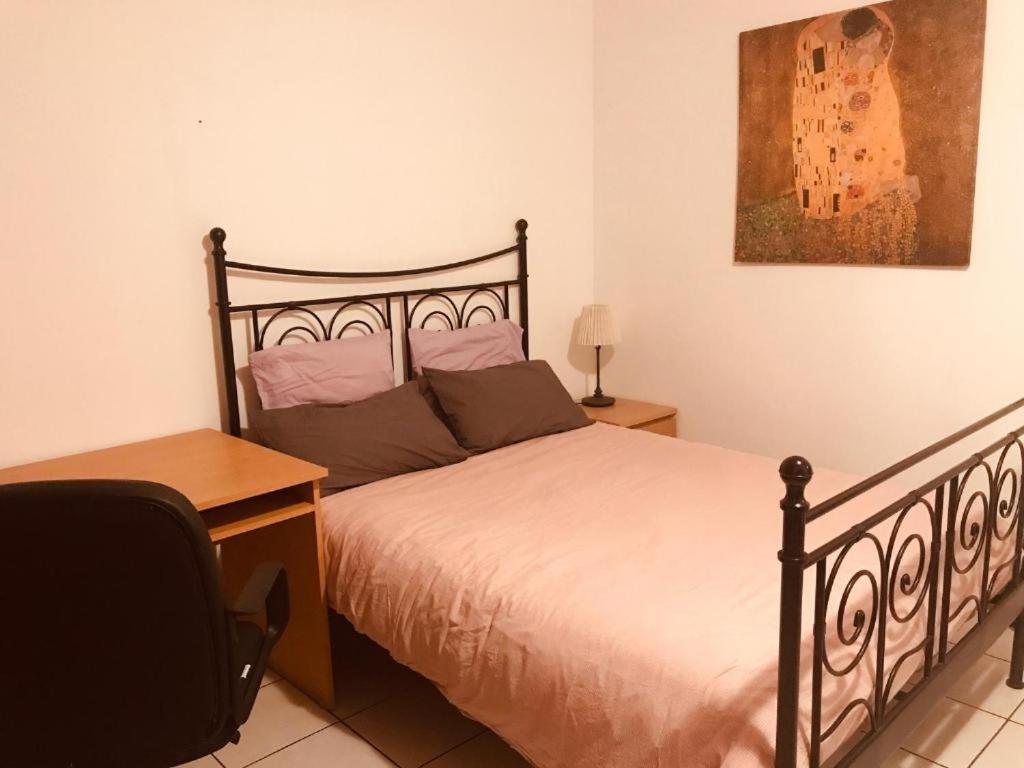 Maison De Longde - Chambre Villejuif Luaran gambar